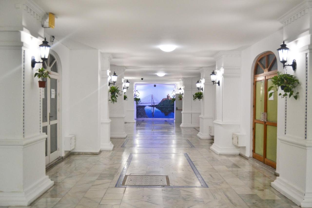 Seaside Haven: With Terrace Fuengirola
