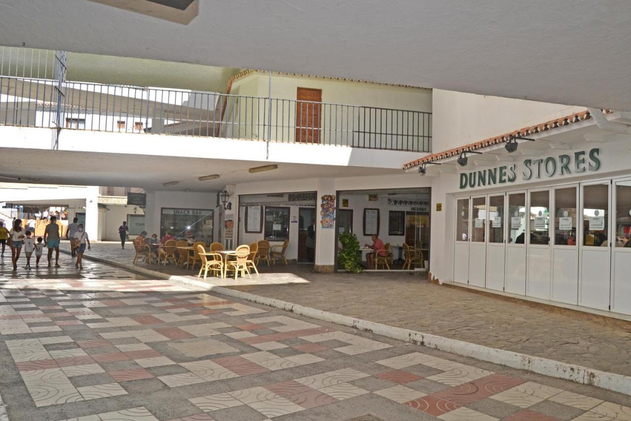 Seaside Haven: With Terrace Apartment Fuengirola