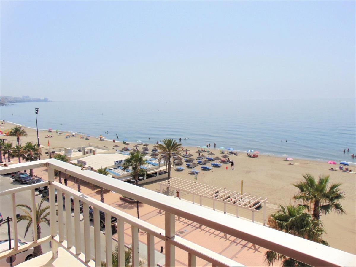 Apartamento Beachfront, Two Bed- & Bathrooms, Private Parking