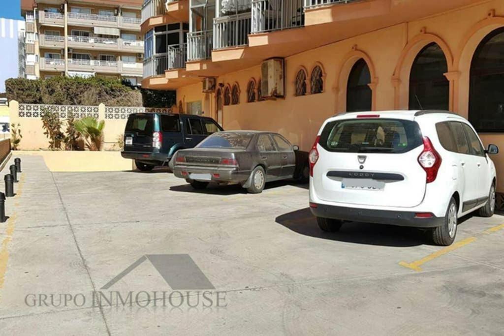 Apartment Beachfront With Sea Views And Pool *