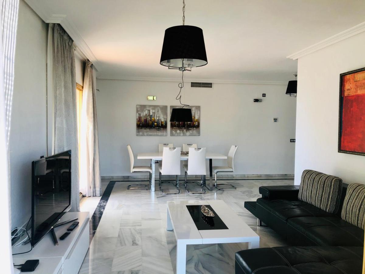 Rentcostadelsol Dona Sofia A Appartement *