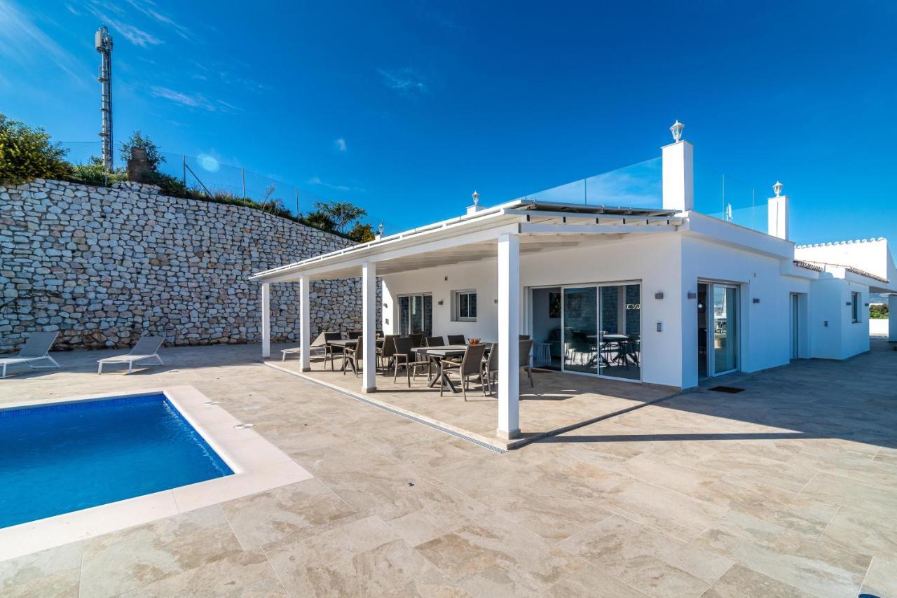 Renovated With Sea-views And Pool Fuengirola
