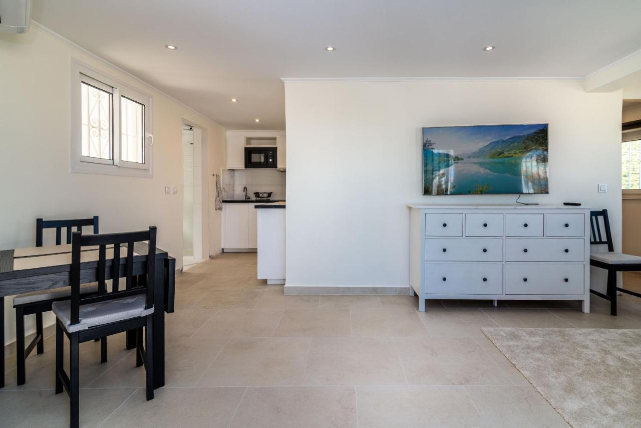 Renovated With Sea-views And Pool Villa *