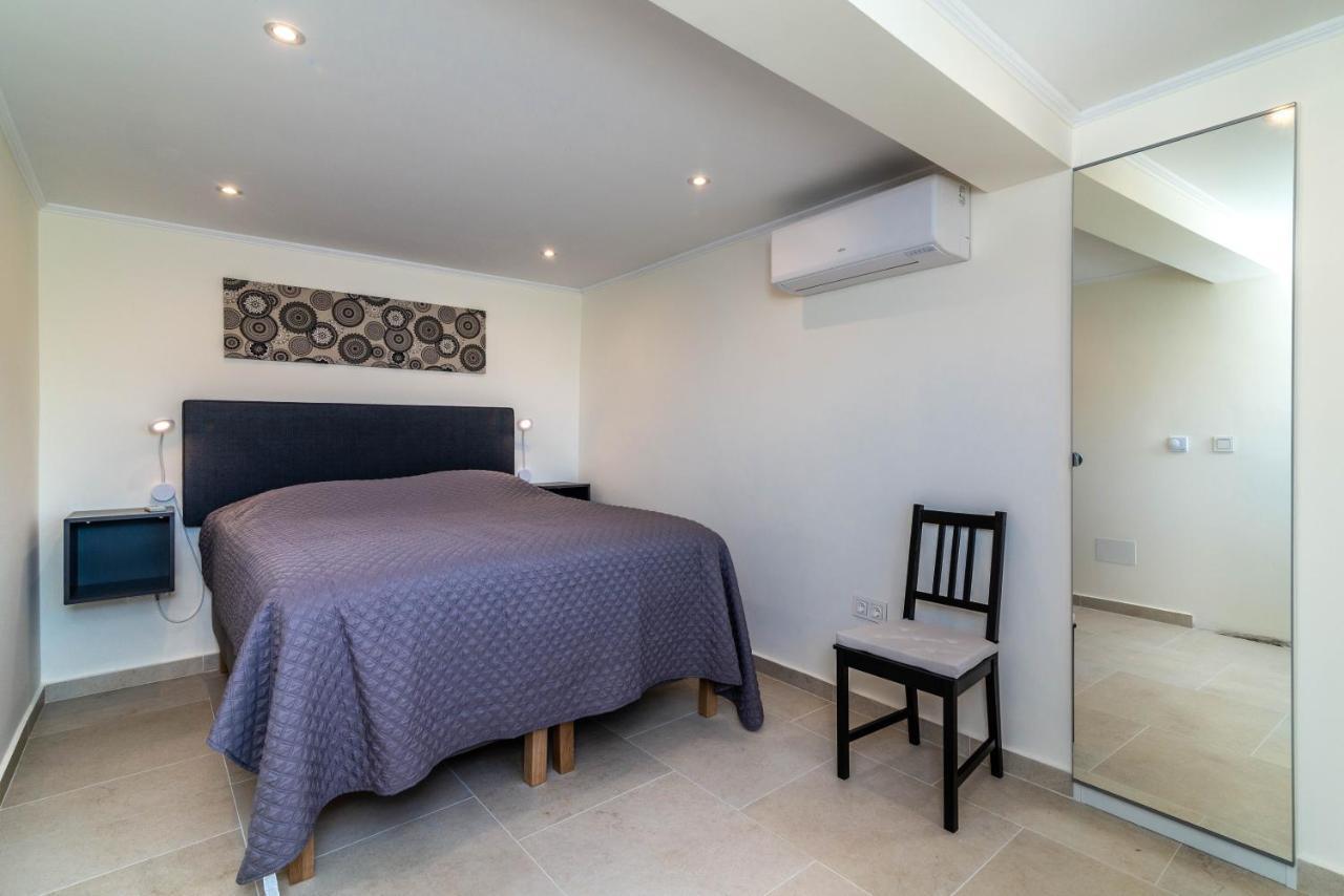 Villa Renovated With Sea-views And Pool Fuengirola