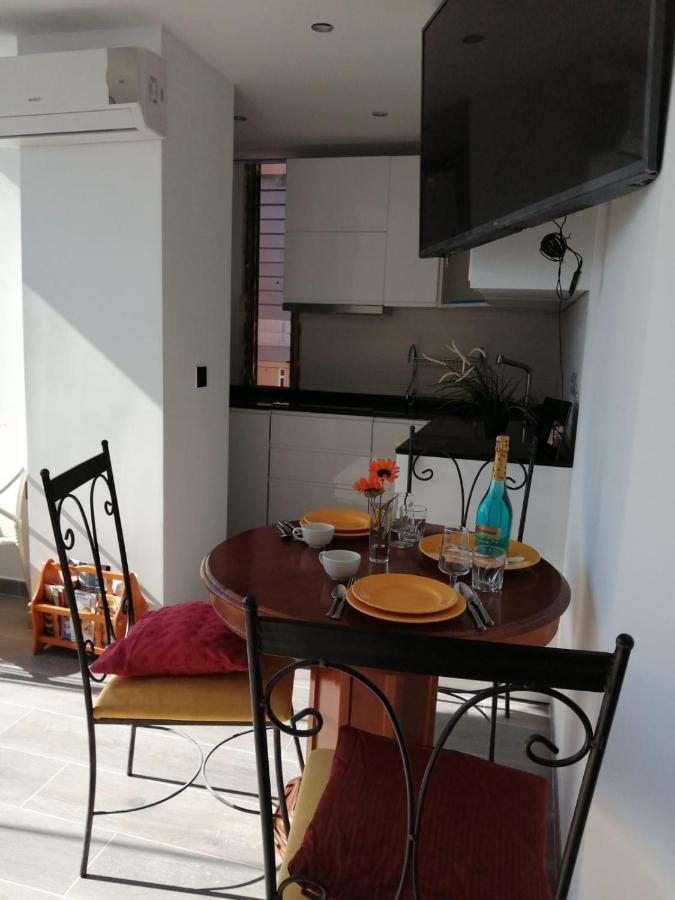 Apartamento Front Sea View Guest house *