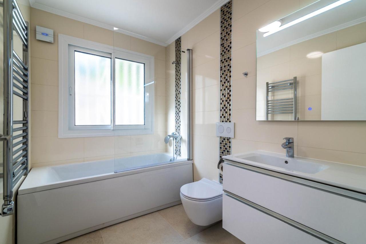 Renovated With Sea-views And Pool * Fuengirola