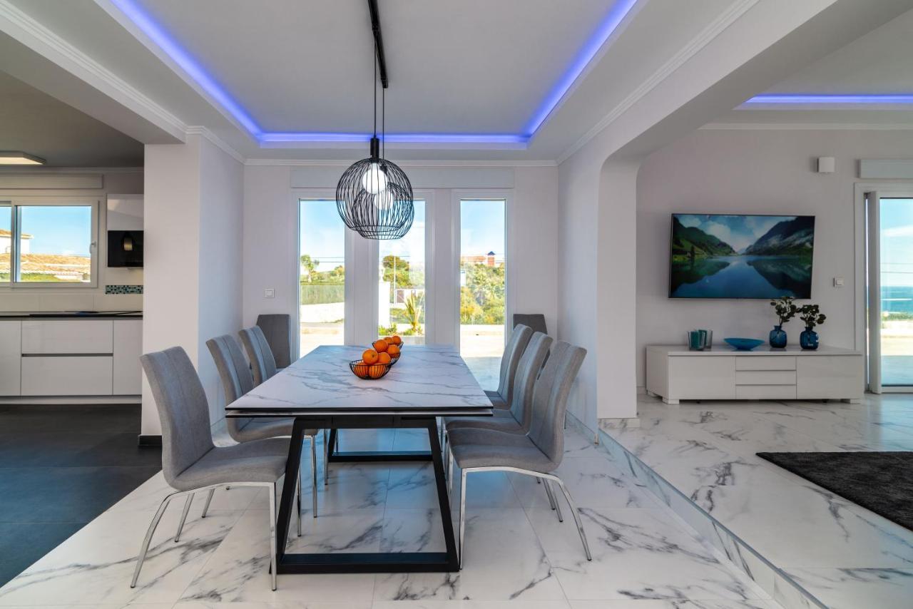 Renovated With Sea-views And Pool Villa *