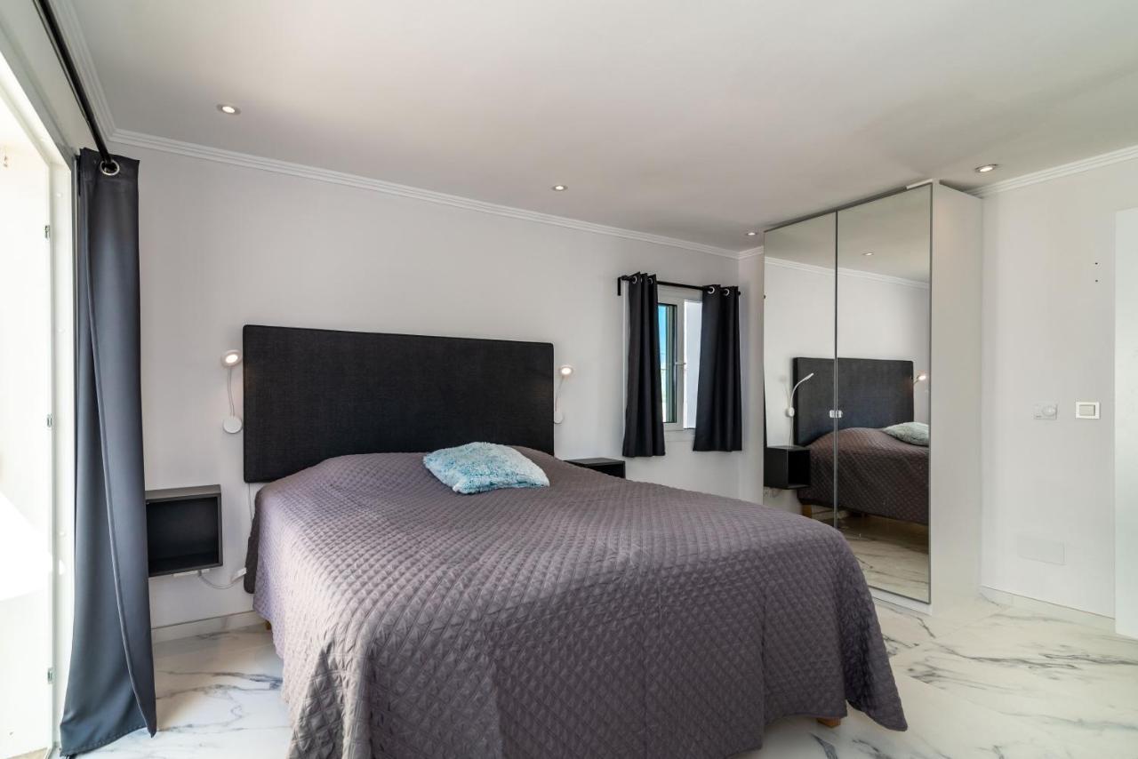 Villa Renovated With Sea-views And Pool Fuengirola