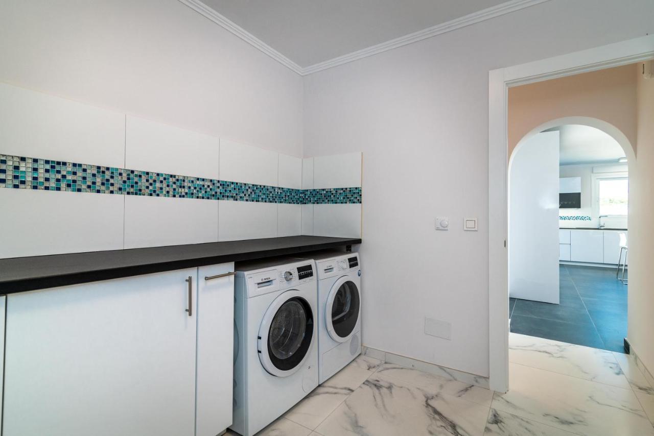 Renovated With Sea-views And Pool * Fuengirola