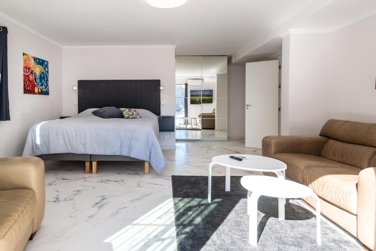 Villa Renovated With Sea-views And Pool Fuengirola