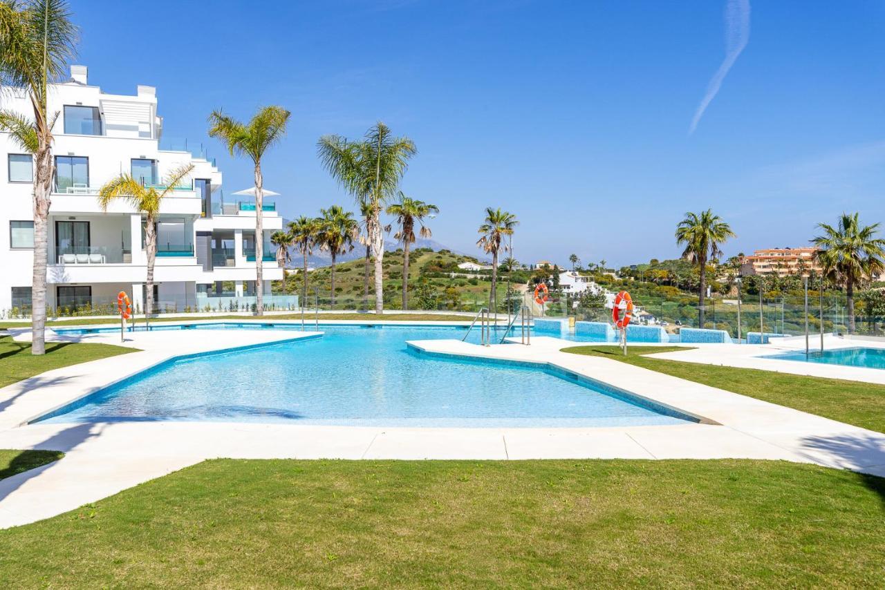 Apartment Luxury High End - Santa Barbara Heights Clc - For Work, Play & Family Fuengirola