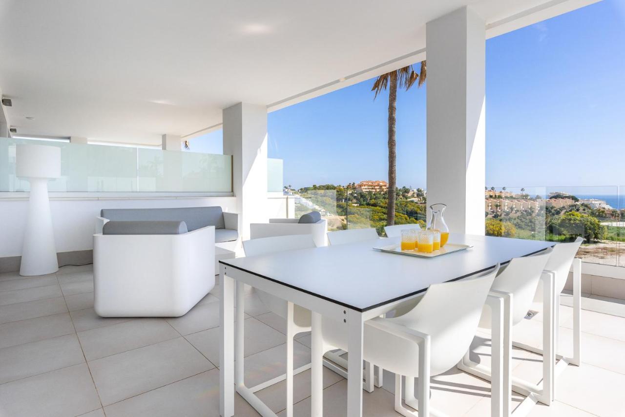 Luxury High End - Santa Barbara Heights Clc - For Work, Play & Family Apartment *