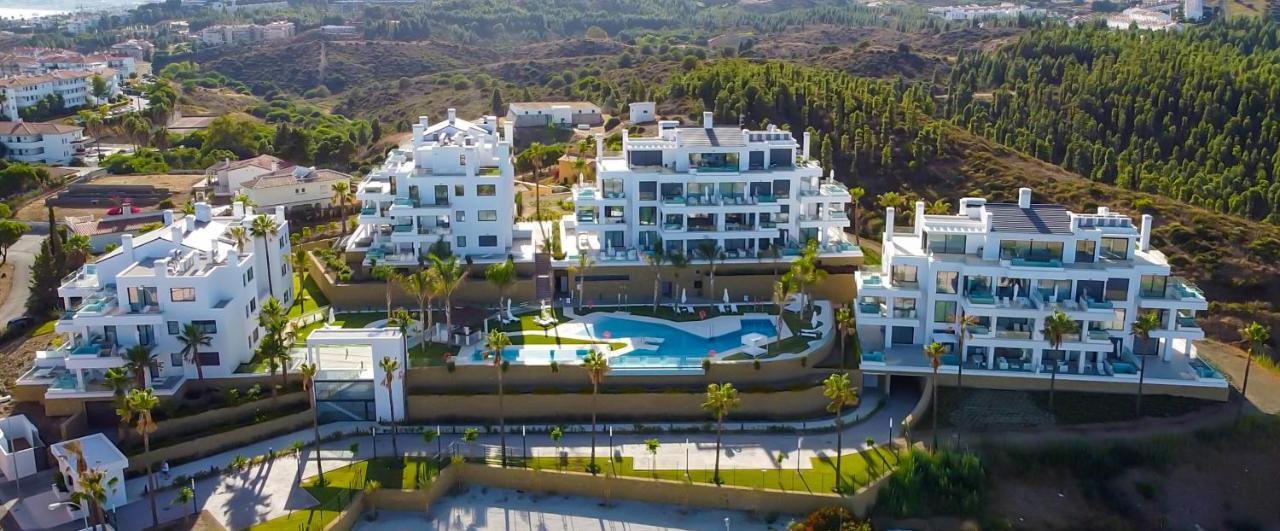 Luxury High End - Santa Barbara Heights Clc - For Work, Play & Family *