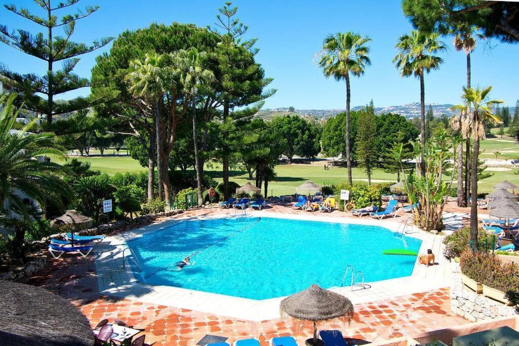Apartment Stylish One Bed At Matchroom Country Club Fuengirola