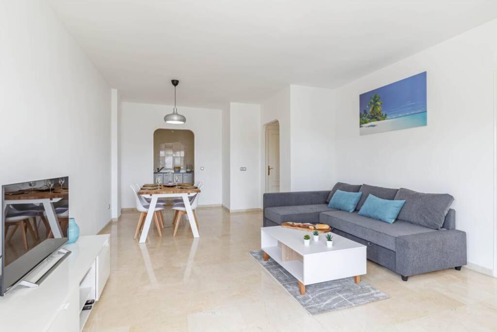 Stylish One Bed At Matchroom Country Club Fuengirola