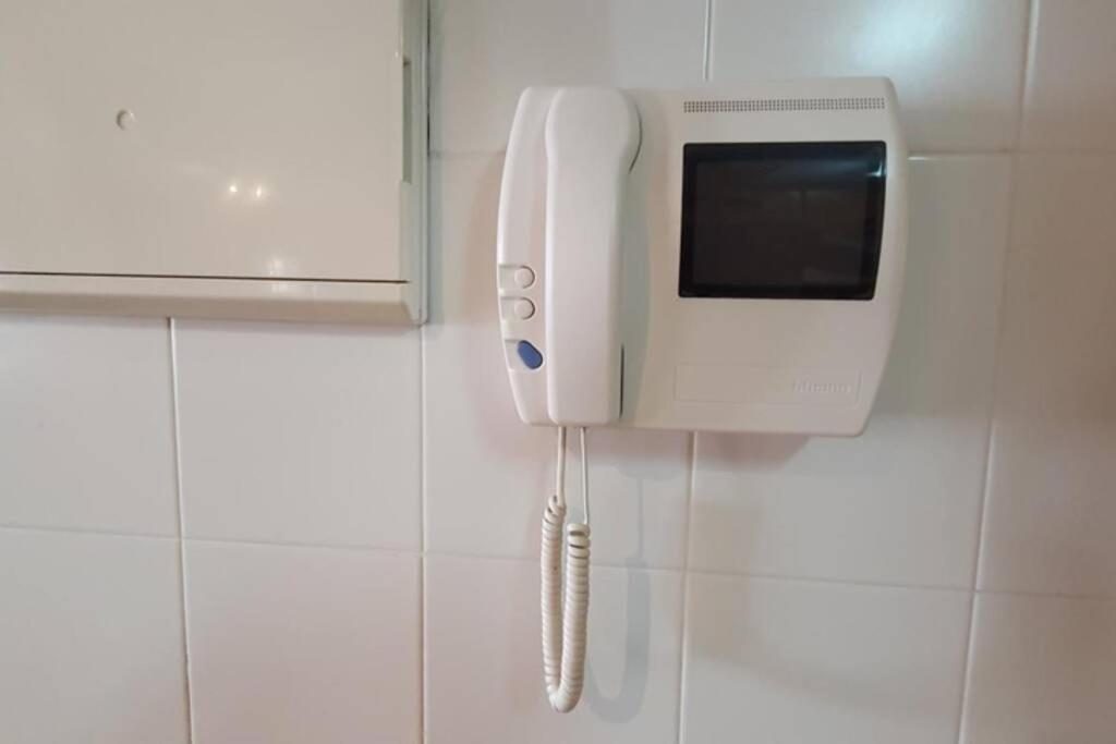 Comfortable Perfectly Located & Equipped Huoneisto