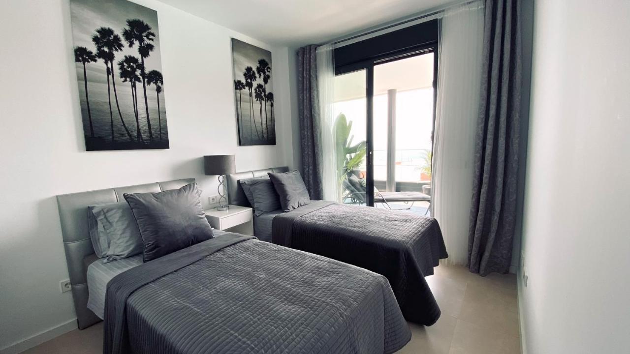 Super Six - Brand New Seaview In Costa Del Sol