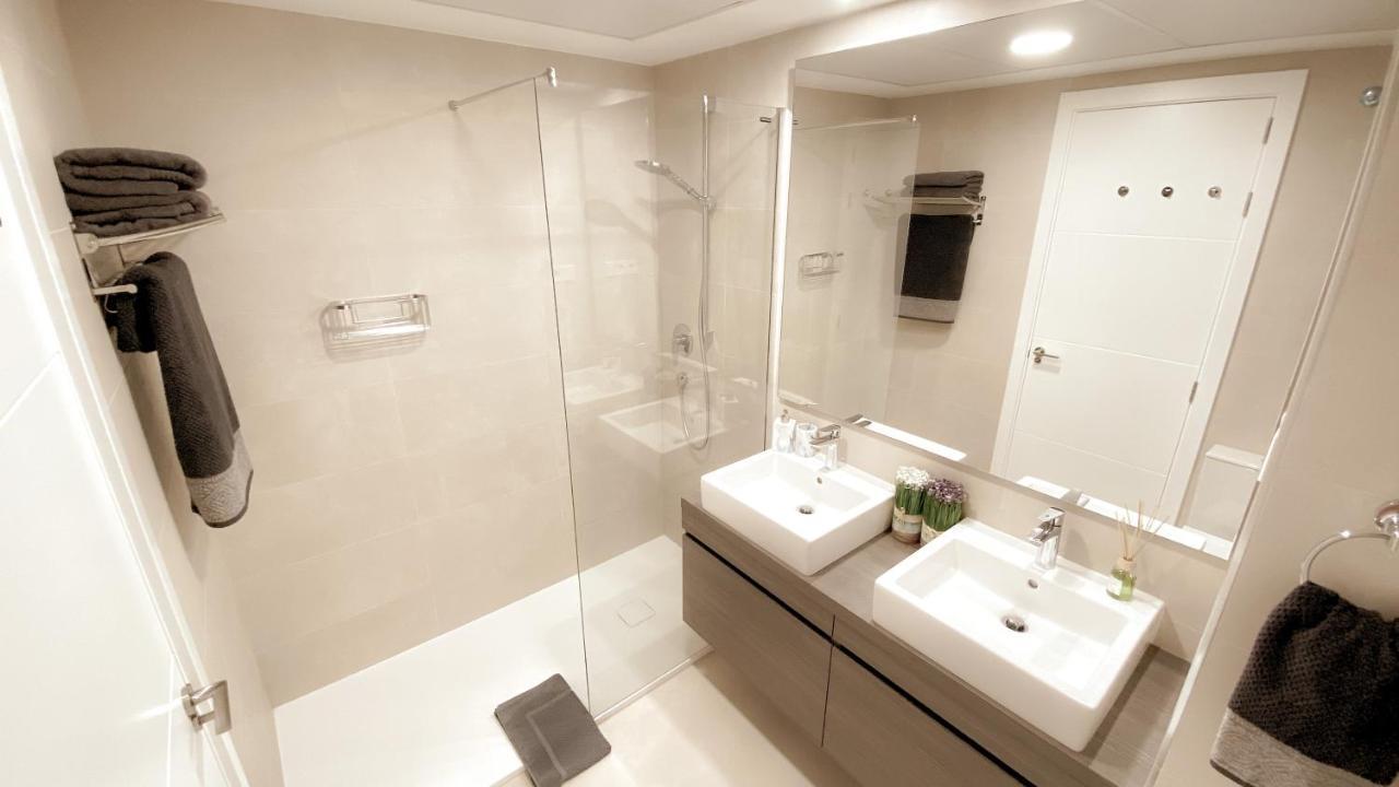 Super Six - Brand New Seaview In Costa Del Sol *