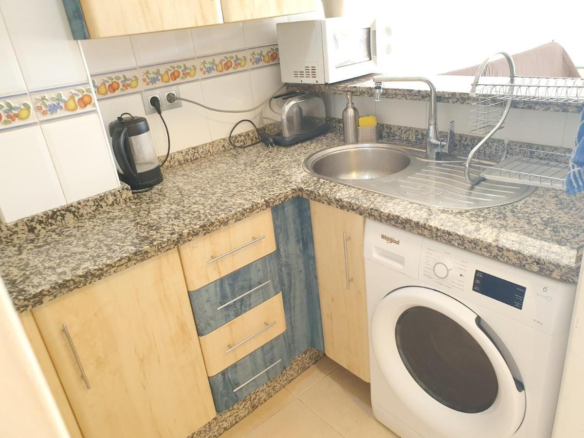 One Bedroom At 30 M Away From The With Sea View Terrace And Wifi *