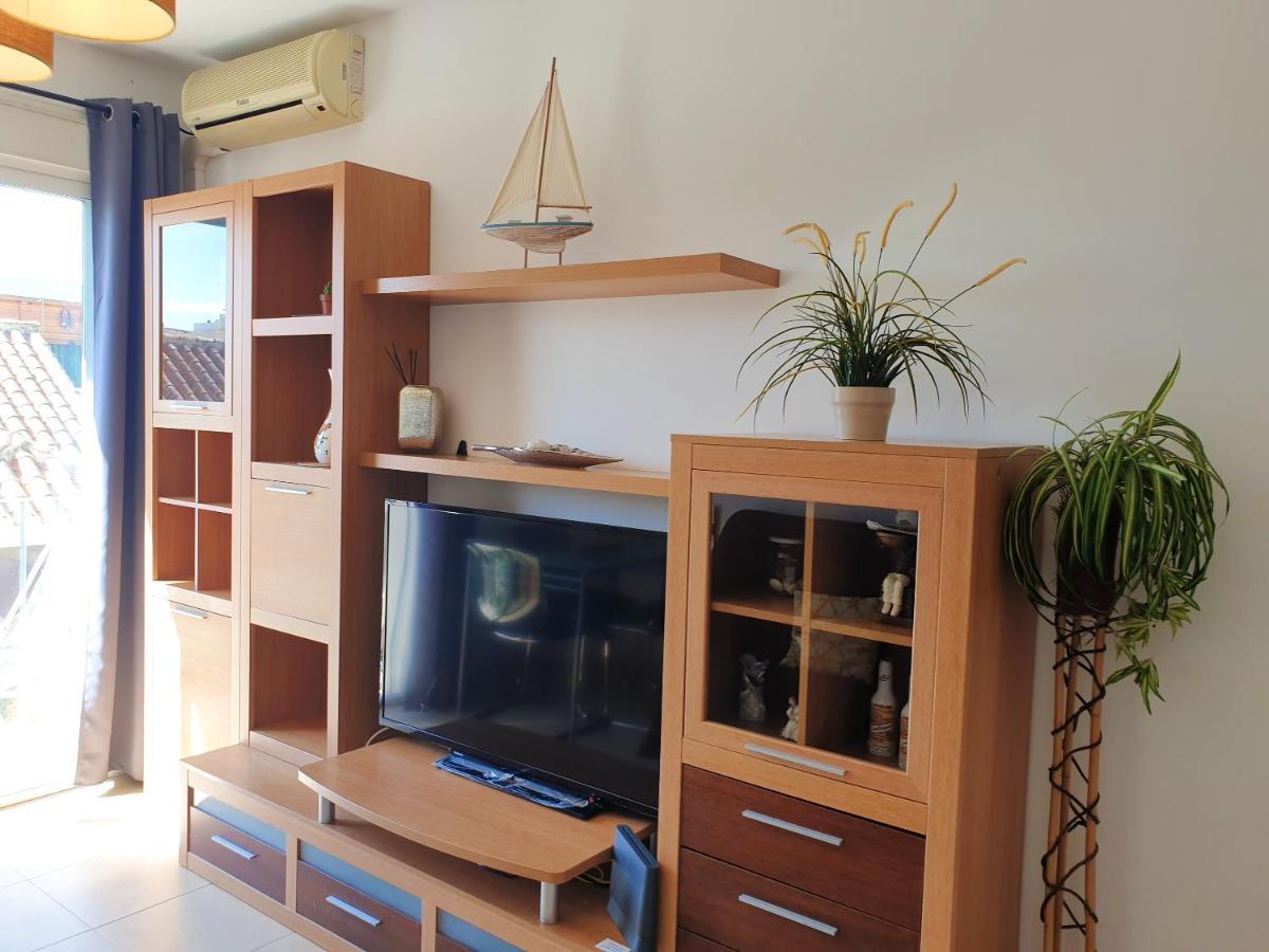 One Bedroom At 30 M Away From The With Sea View Terrace And Wifi *