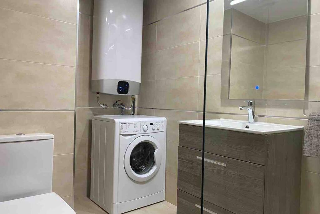Apartamento In 1st Line Fuengirola