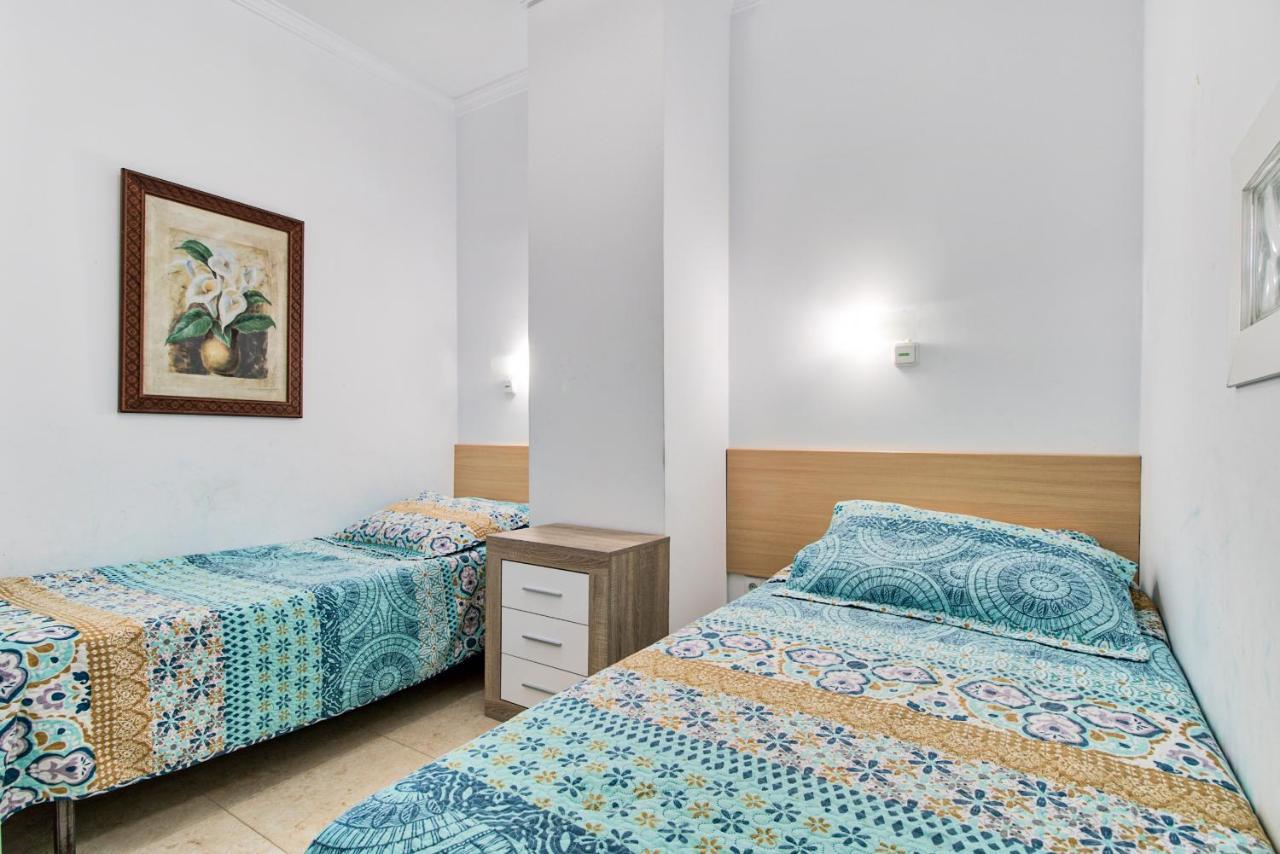 Las Palmeras 1 Bedroom *