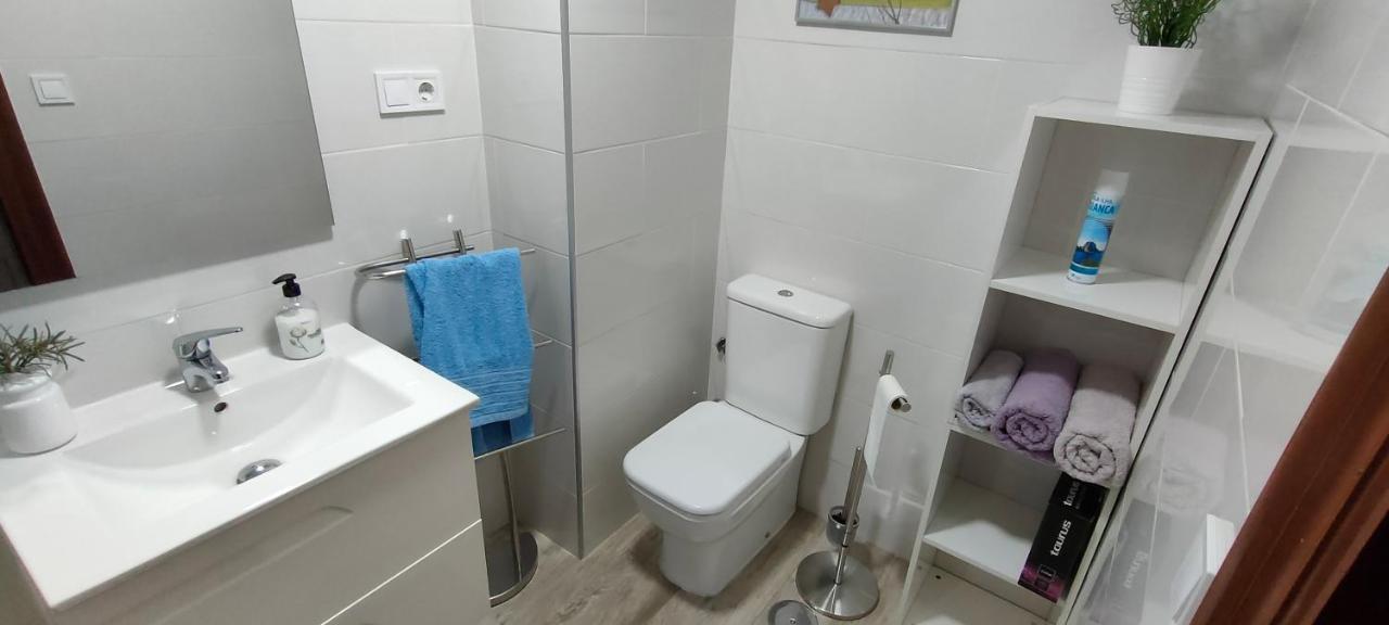 En La Costa Del Sol , Apartment