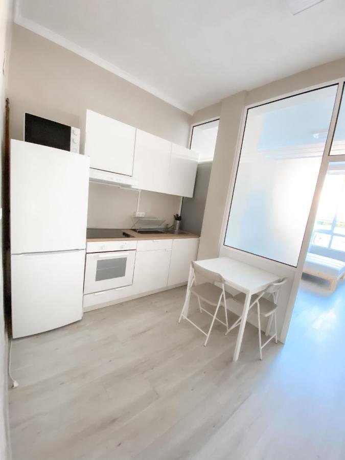 Boliches Apt - Playa, Restaurantes Y Comercios Apartment