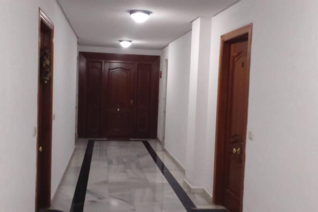 Appartement , Beach, Centre ,balcony With Seaview, For 4 Persons Fuengirola