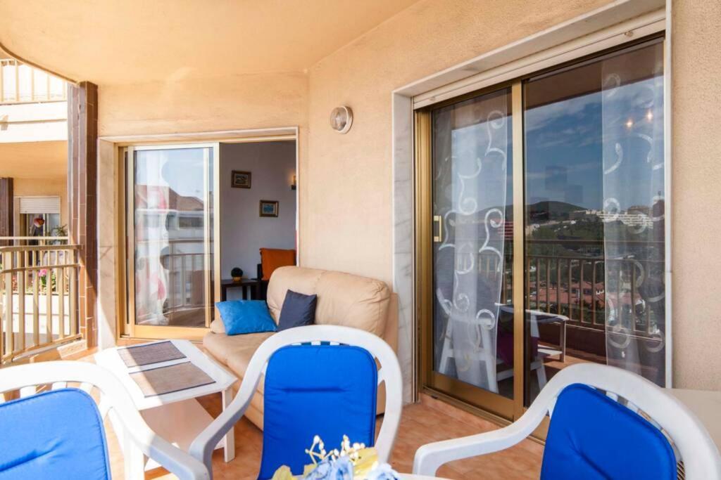 , Beach, Centre ,balcony With Seaview, For 4 Persons * Fuengirola