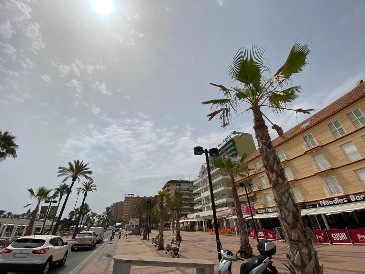 En Segunda Linea De Playa Huoneisto Fuengirola