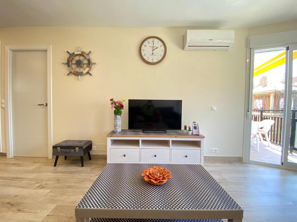 Modern 1 Bedroom Seaside With Pool Fuengirola