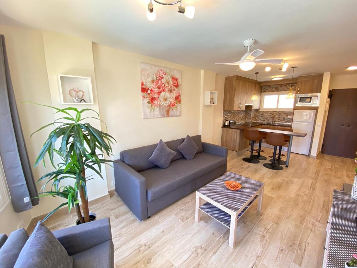 Modern 1 Bedroom Seaside With Pool Appartement *