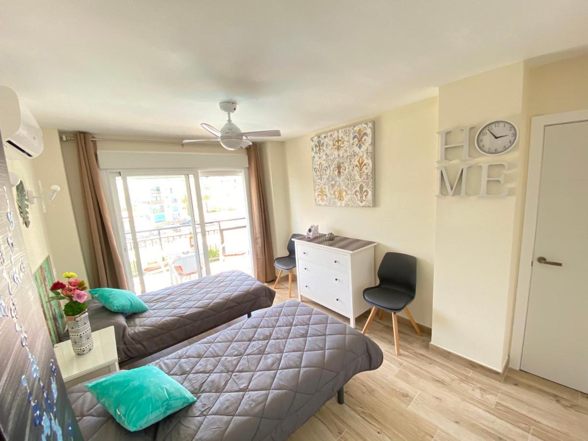 Modern 1 Bedroom Seaside With Pool Appartement