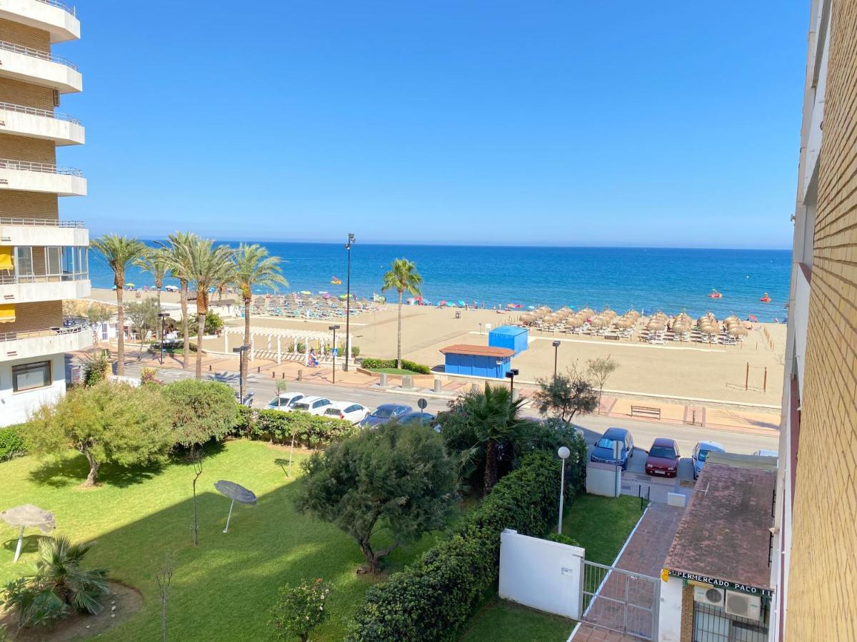 Modern 1 Bedroom Seaside With Pool *