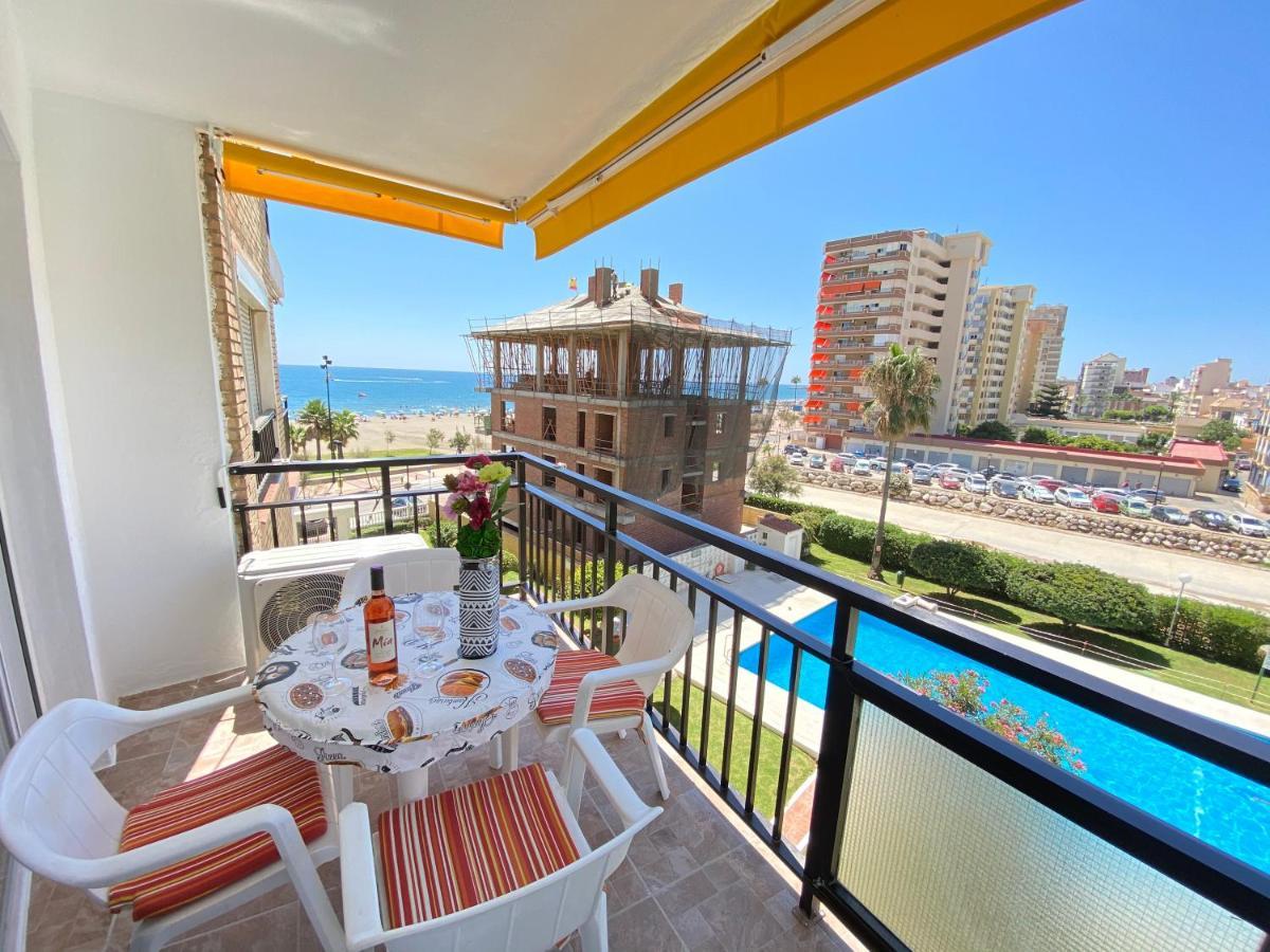 Modern 1 Bedroom Seaside With Pool *