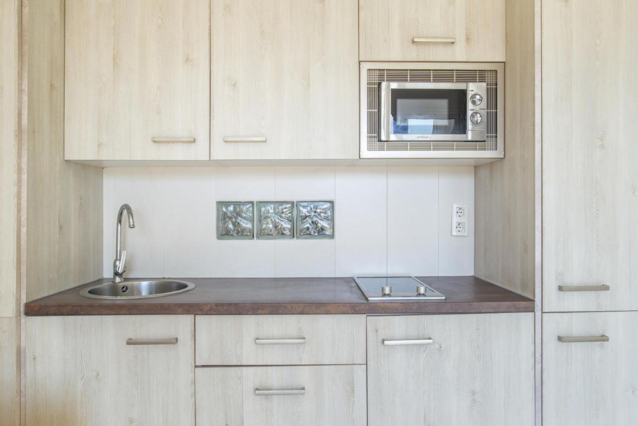Palmeras Sunny One Bedroom *