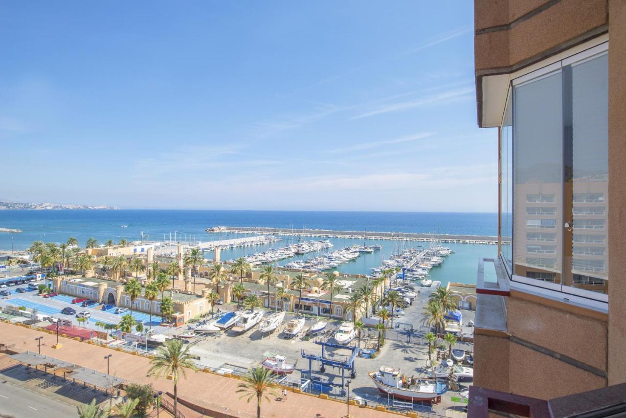 Stunning Marina View Huoneisto