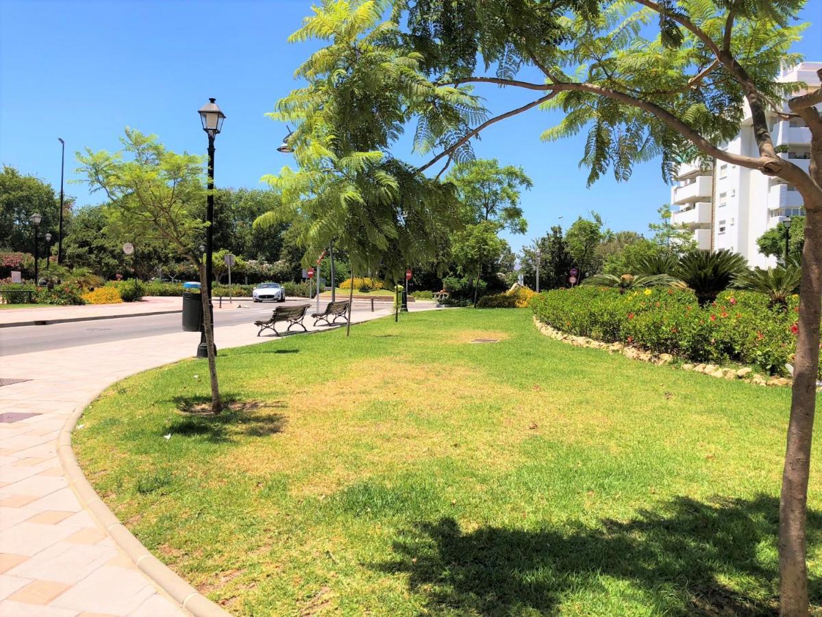 Frente A La Playa Dona Sofia E Fuengirola