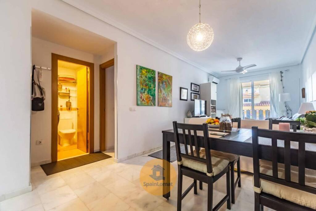 Apartamento Con Amplia Terraza En *