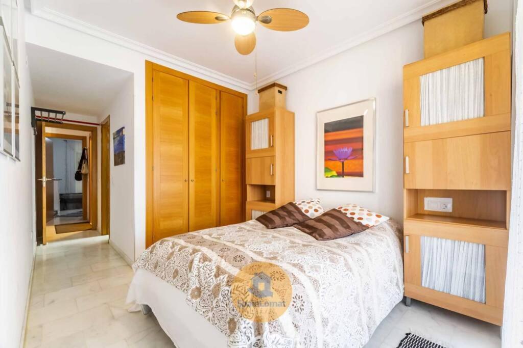 Apartamento Con Amplia Terraza En * Fuengirola