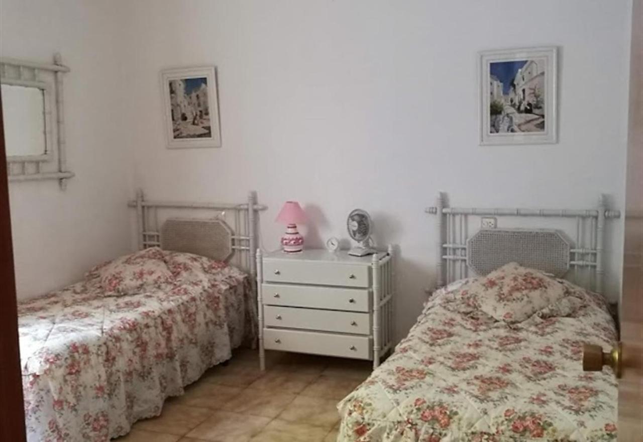 Apartment 3 Bedroom Spacious *