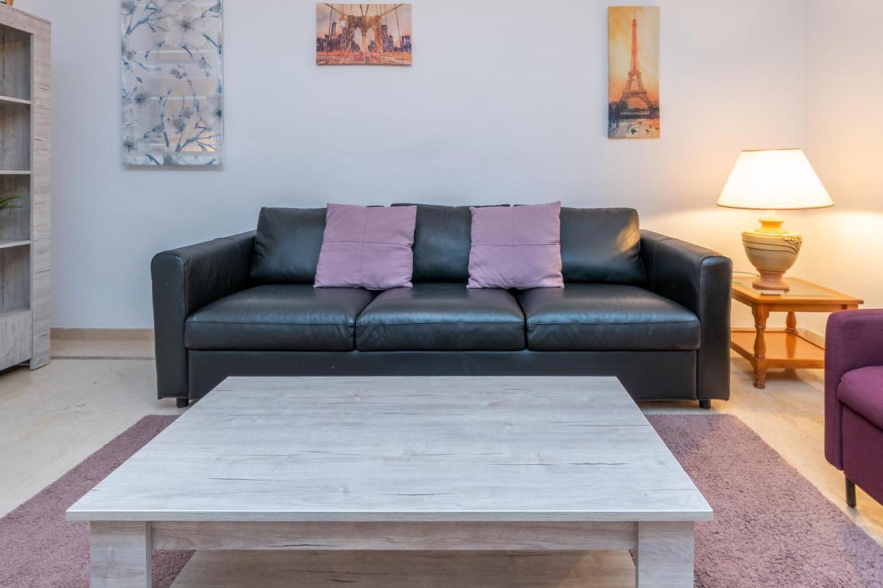 2br Urban Getaway - Good Wifi, Swimming Pool *