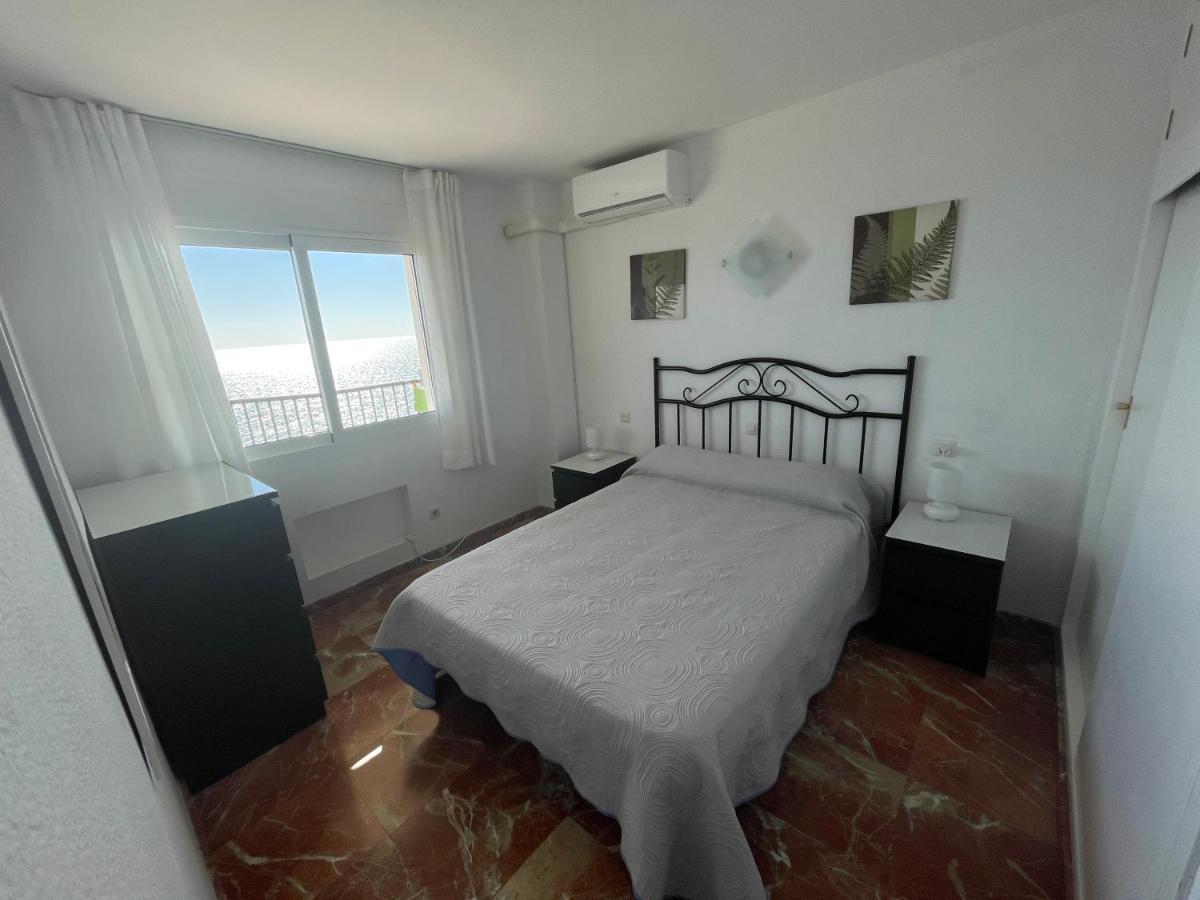 Apartment Apartamento Frente Al Mar Primera Linea De Playa Apartment With 2 Bedrooms Beachfront Fuengirola