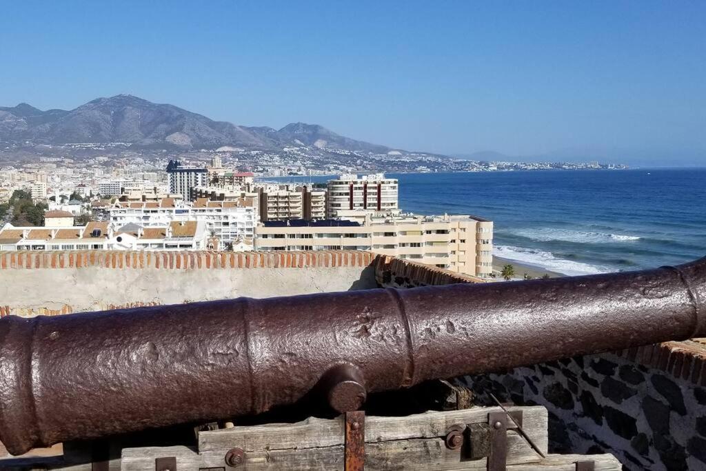 Stunning Gem With And Sea Views Appartement *
