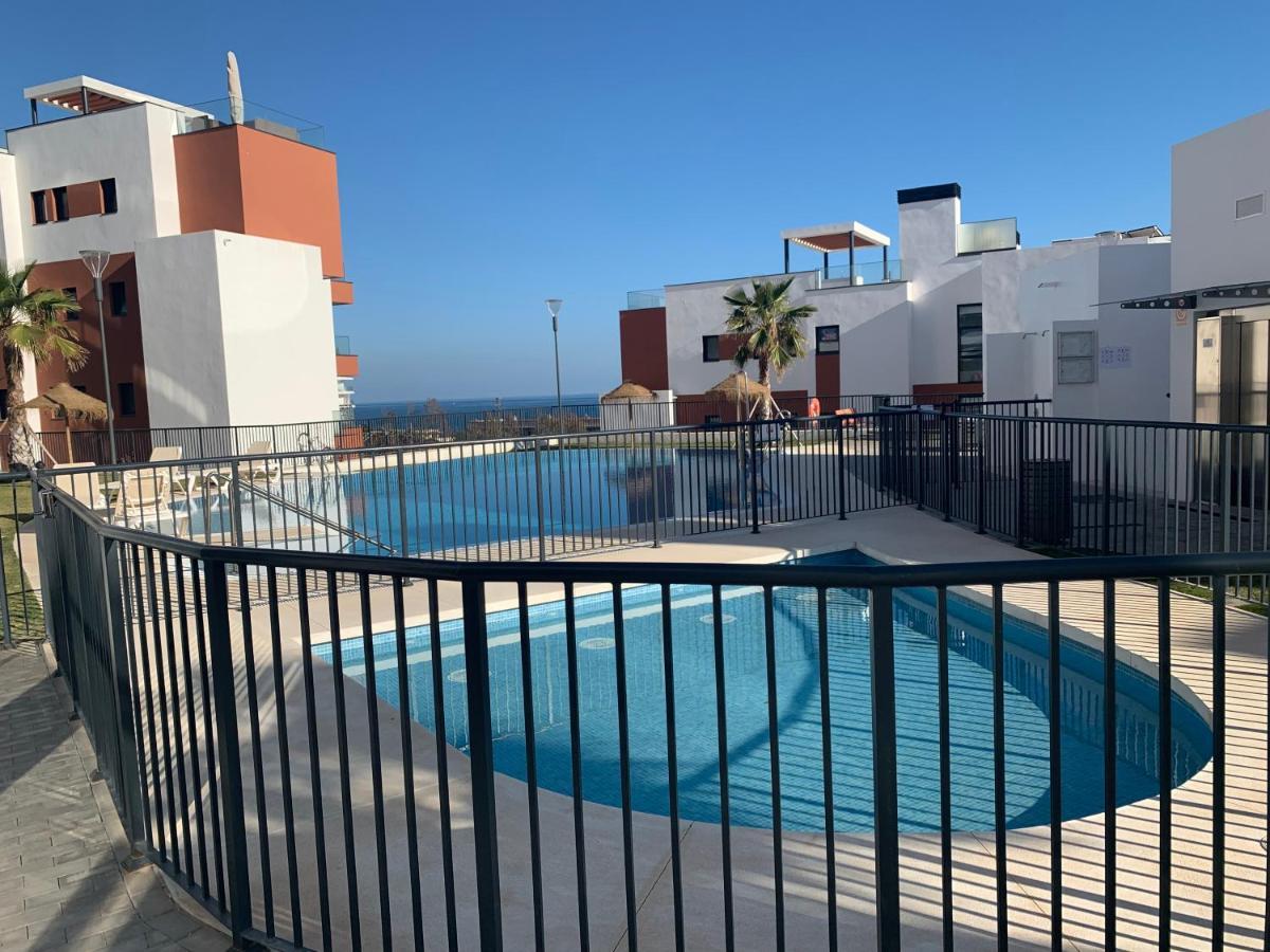 Middle Views Apartment *