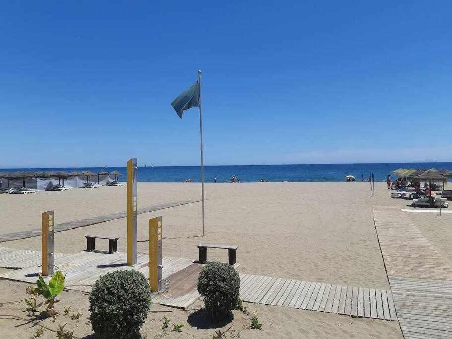 Precioso Apartamento Frente Al Mar Con Piscina *