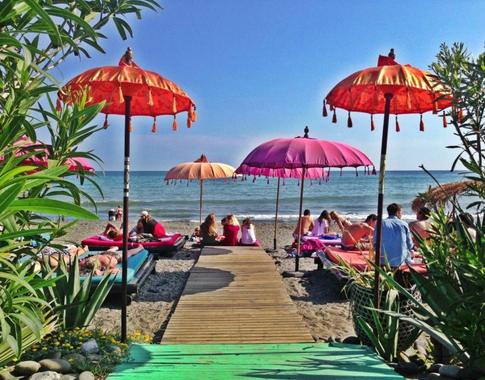 Apartamento Frente Al Mar Primera Linea De Playa Apartment With 2 Bedrooms Beachfront *