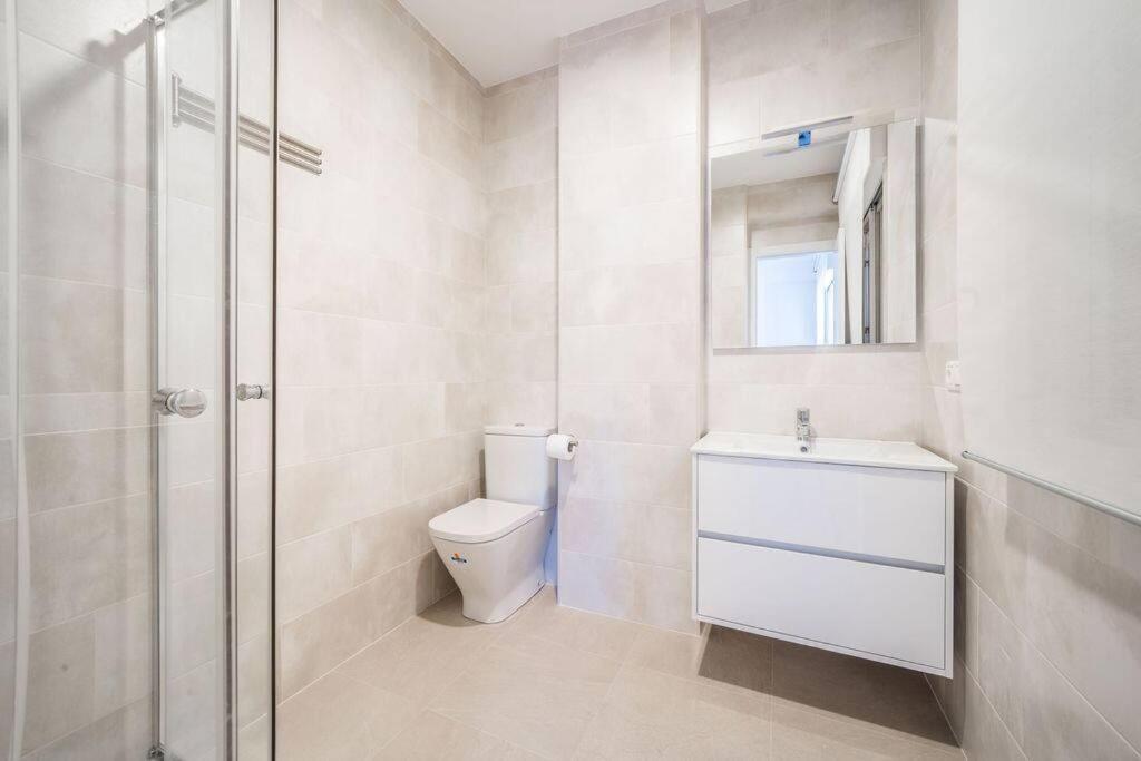 Stunning Gem With And Sea Views Appartement Fuengirola