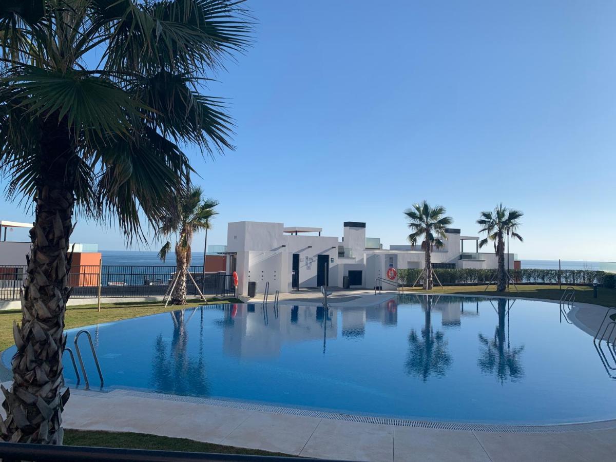 Middle Views Apartment *